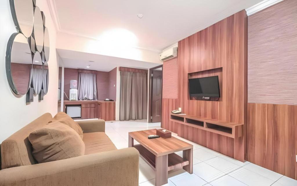 Great Western Hotel & Resort Serpong - Tangerang Esterno foto