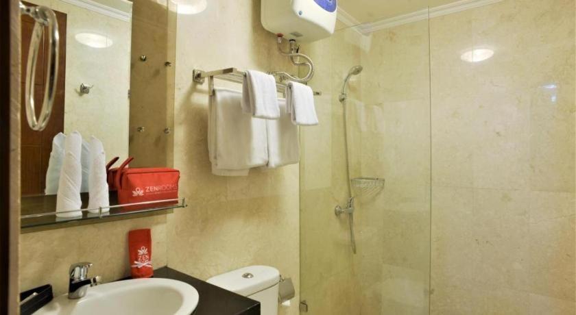 Great Western Hotel & Resort Serpong - Tangerang Esterno foto